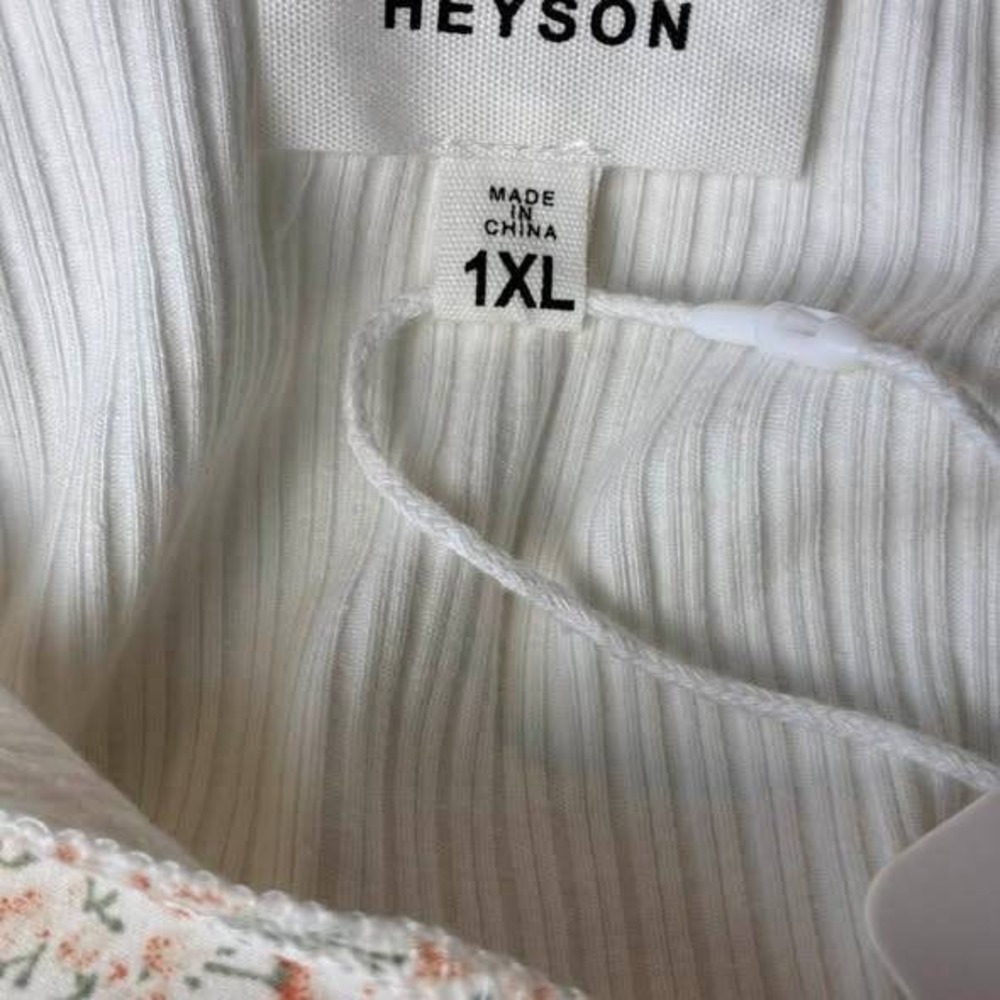 Heyson Floral Puff Sleeve Ribbed Bodysuit Cream Pink 1XL New NWT Cottagecore - Picture 3 of 12